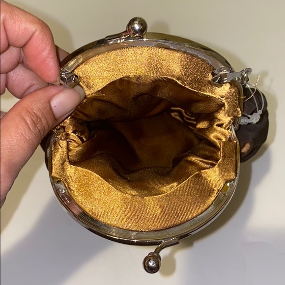 Brown evening bag w/crystals & kiss lock closure - Picture 3 of 12